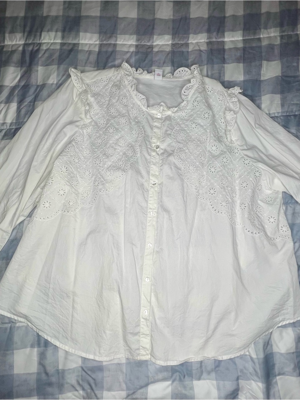 Old Navy White Eyelet Button-Front Women's Top with Ruffle Collar